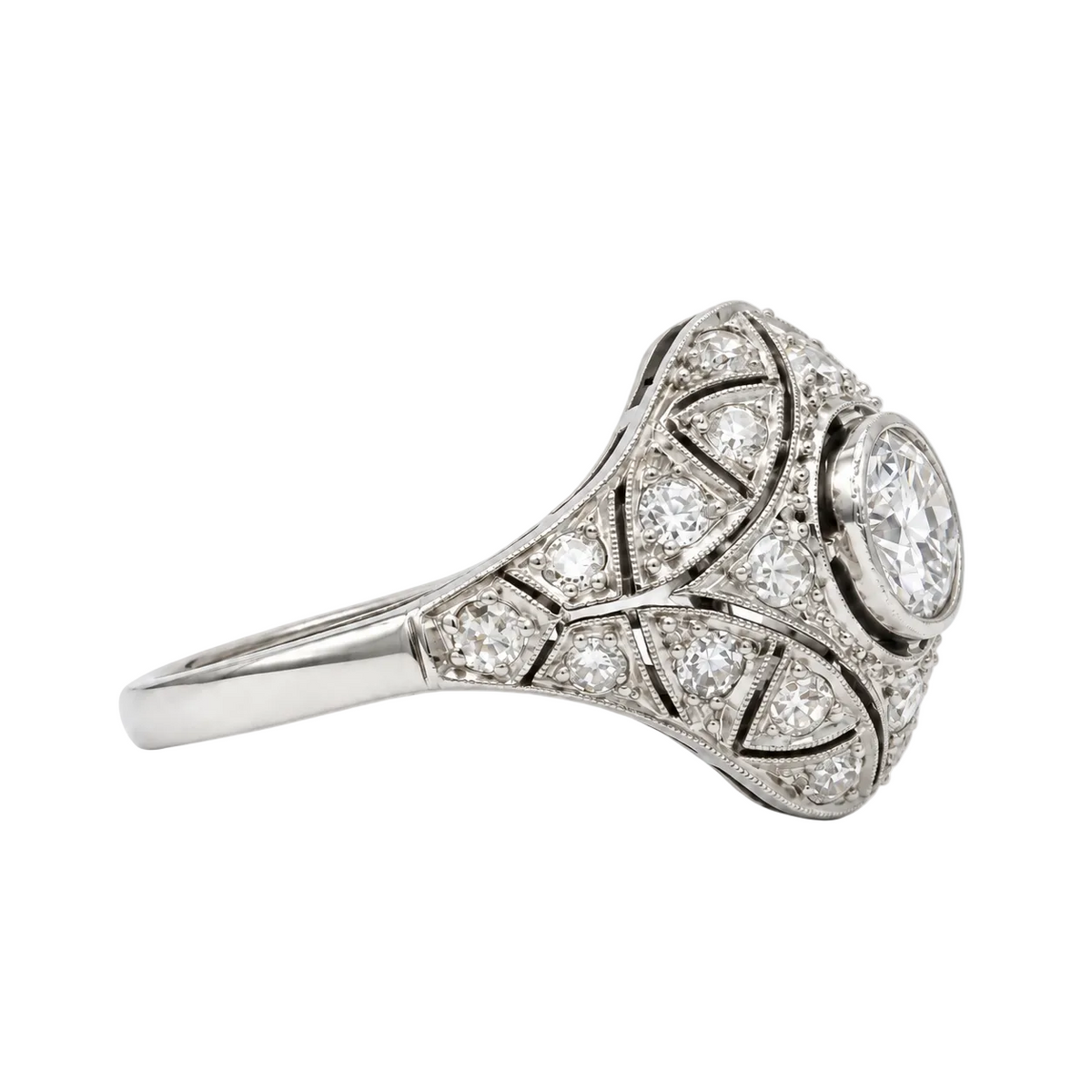 Bague Dôme en platine et diamants