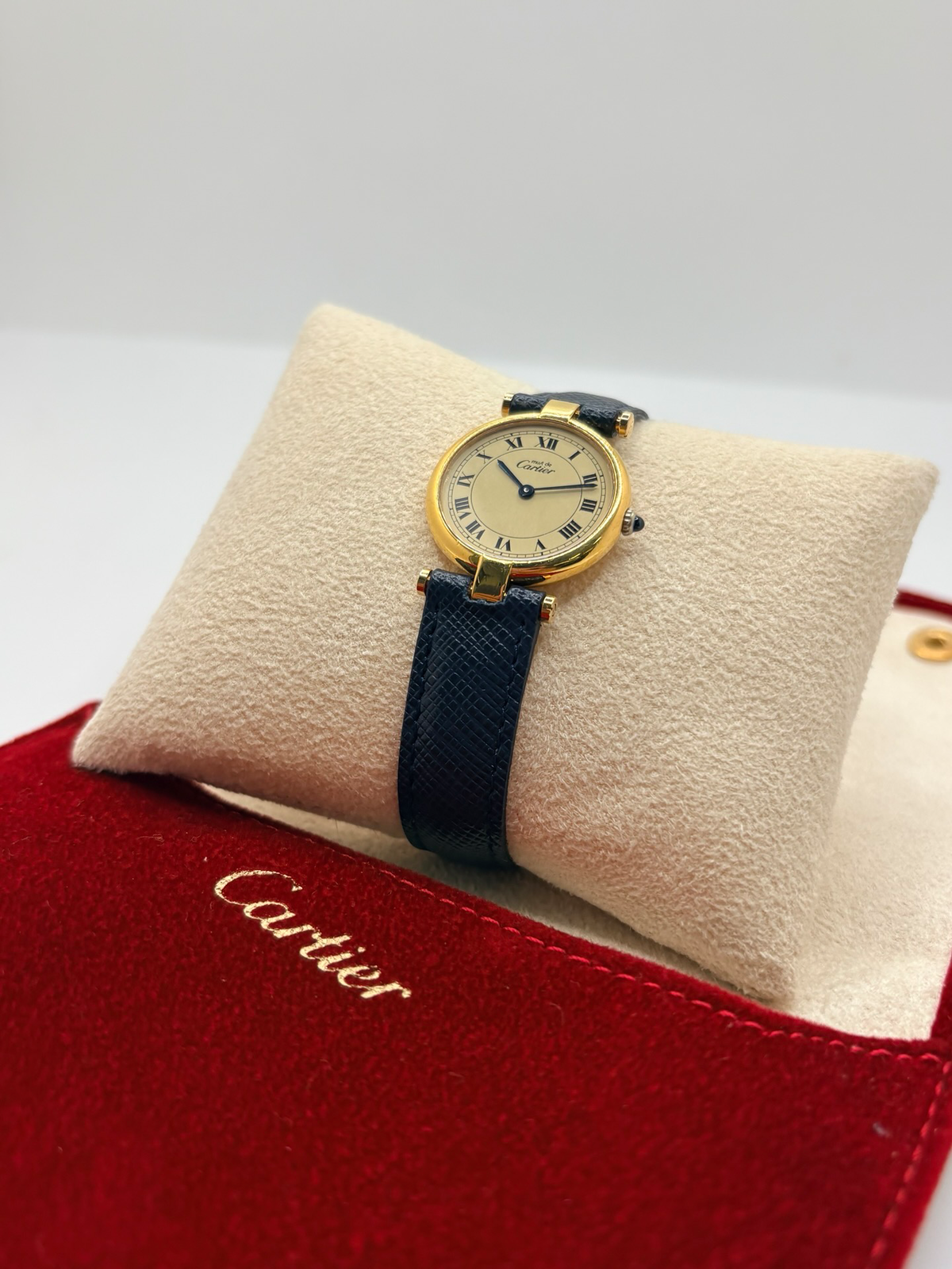 Montre CARTIER "Must Vendôme" PM en vermeil et cuir