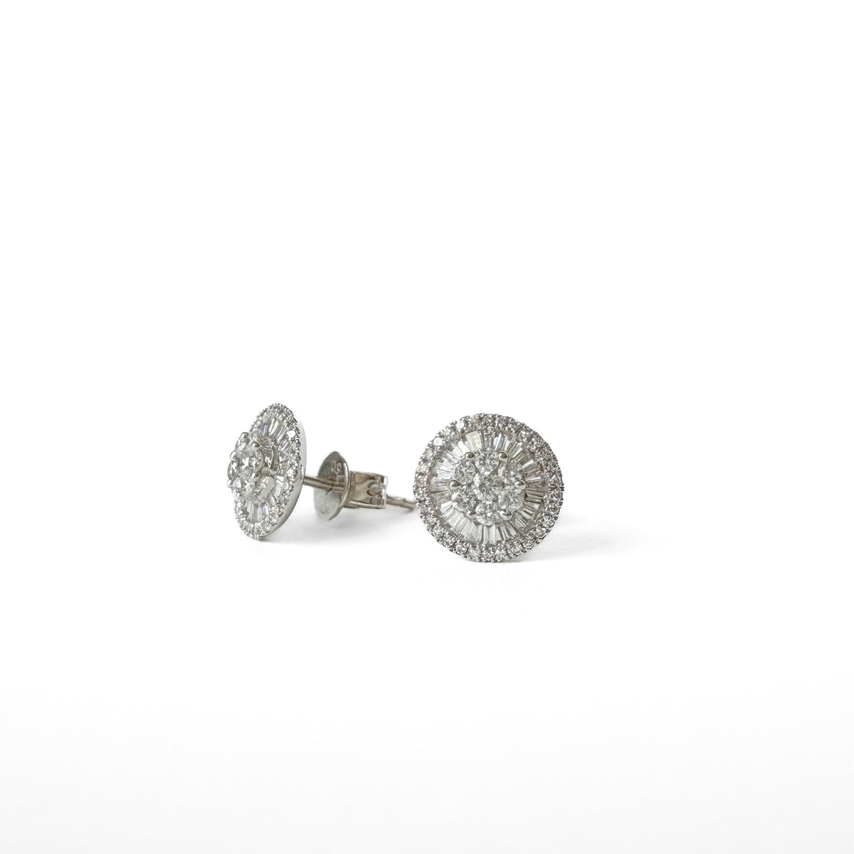 Boucles d'oreilles Puces en or blanc et diamants