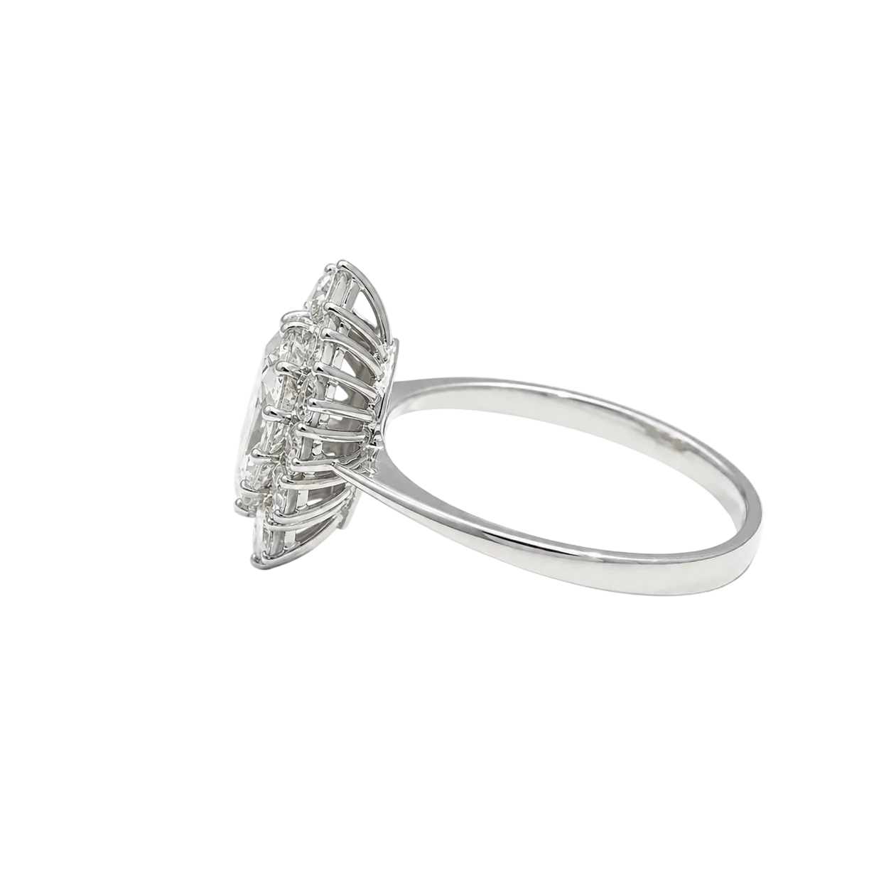 Bague Marquise en or blanc et diamants