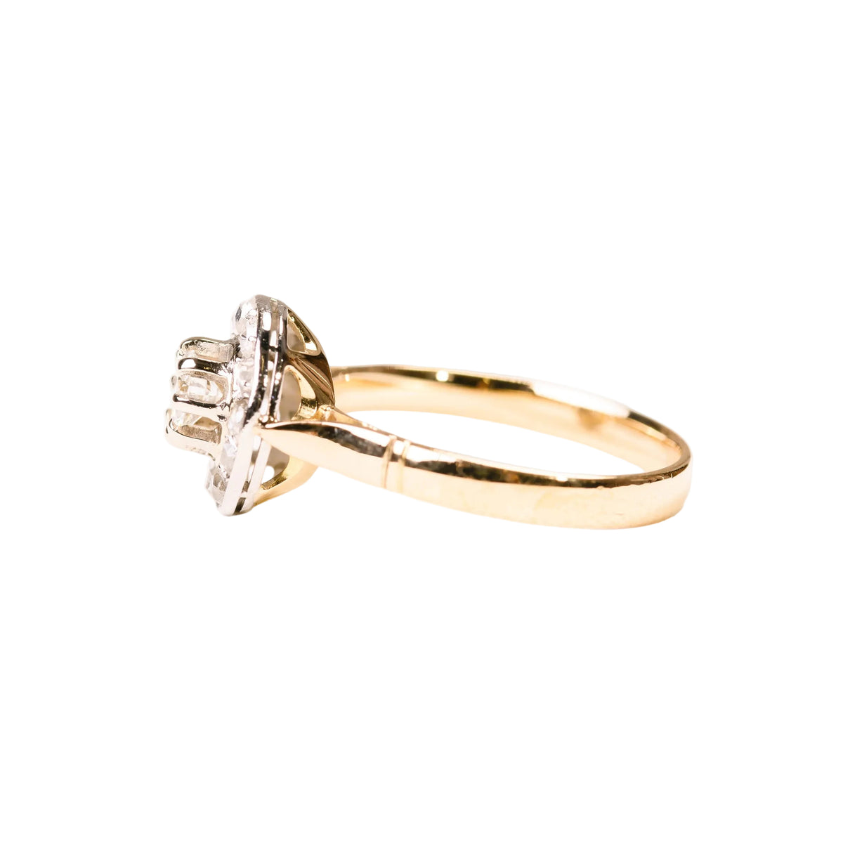 Bague Entourage en or jaune, platine et diamants