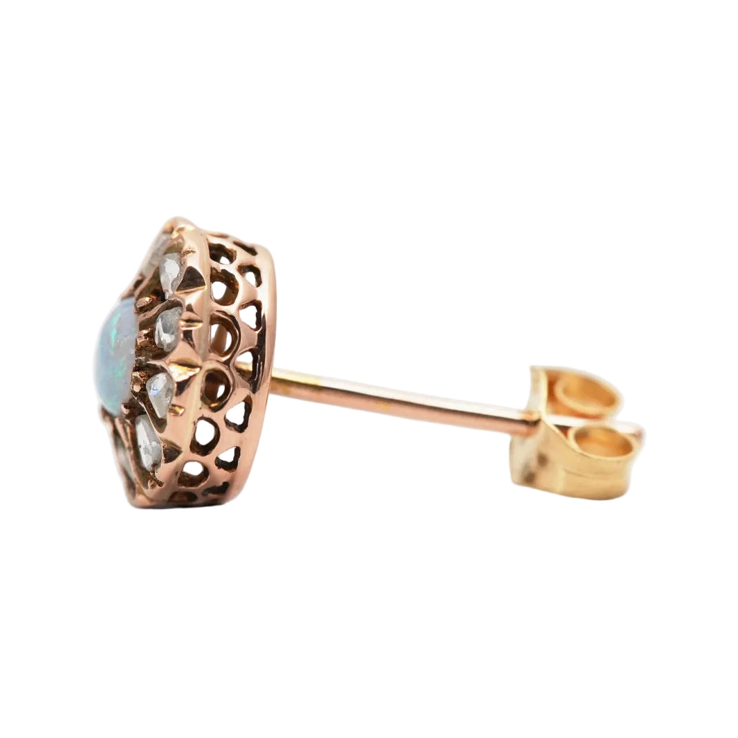Boucles d'oreilles Puces en or jaune, opales et diamants