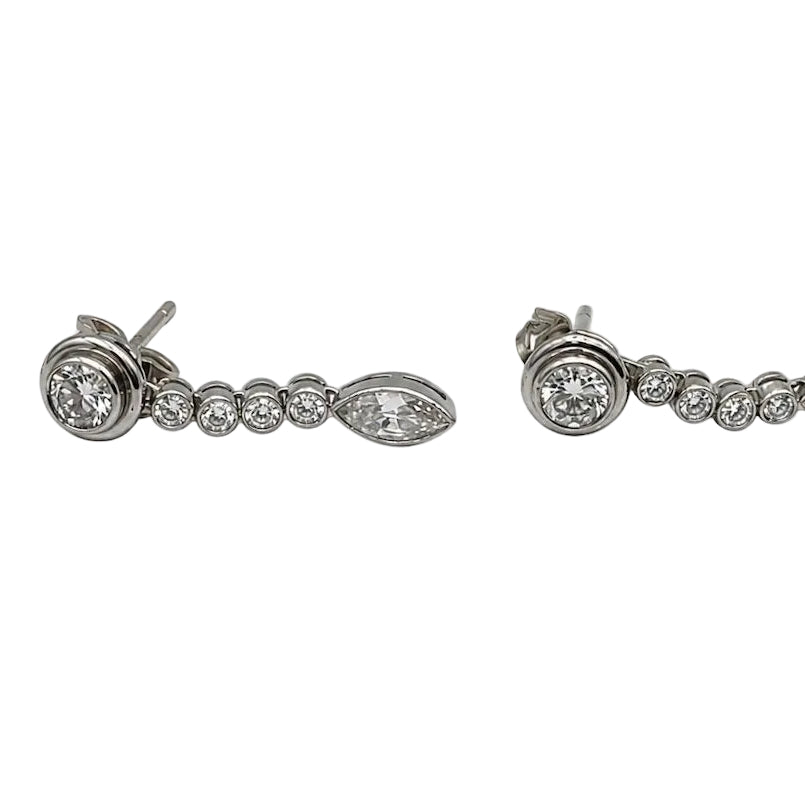 Boucles d'oreilles Pendantes en platine et diamants