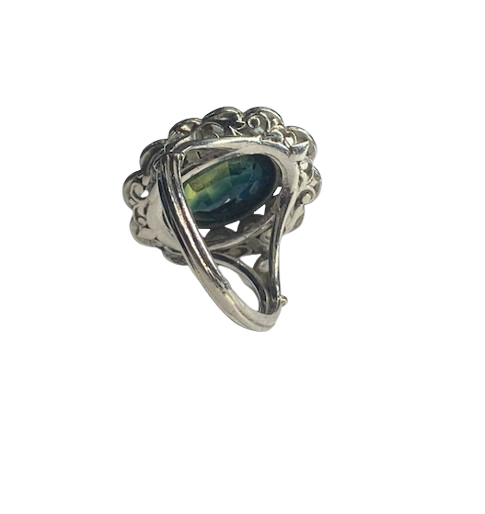 Bague Pompadour en platine, saphir et diamants