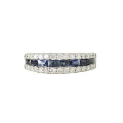 Bague Alliance en or blanc, saphirs, et diamants