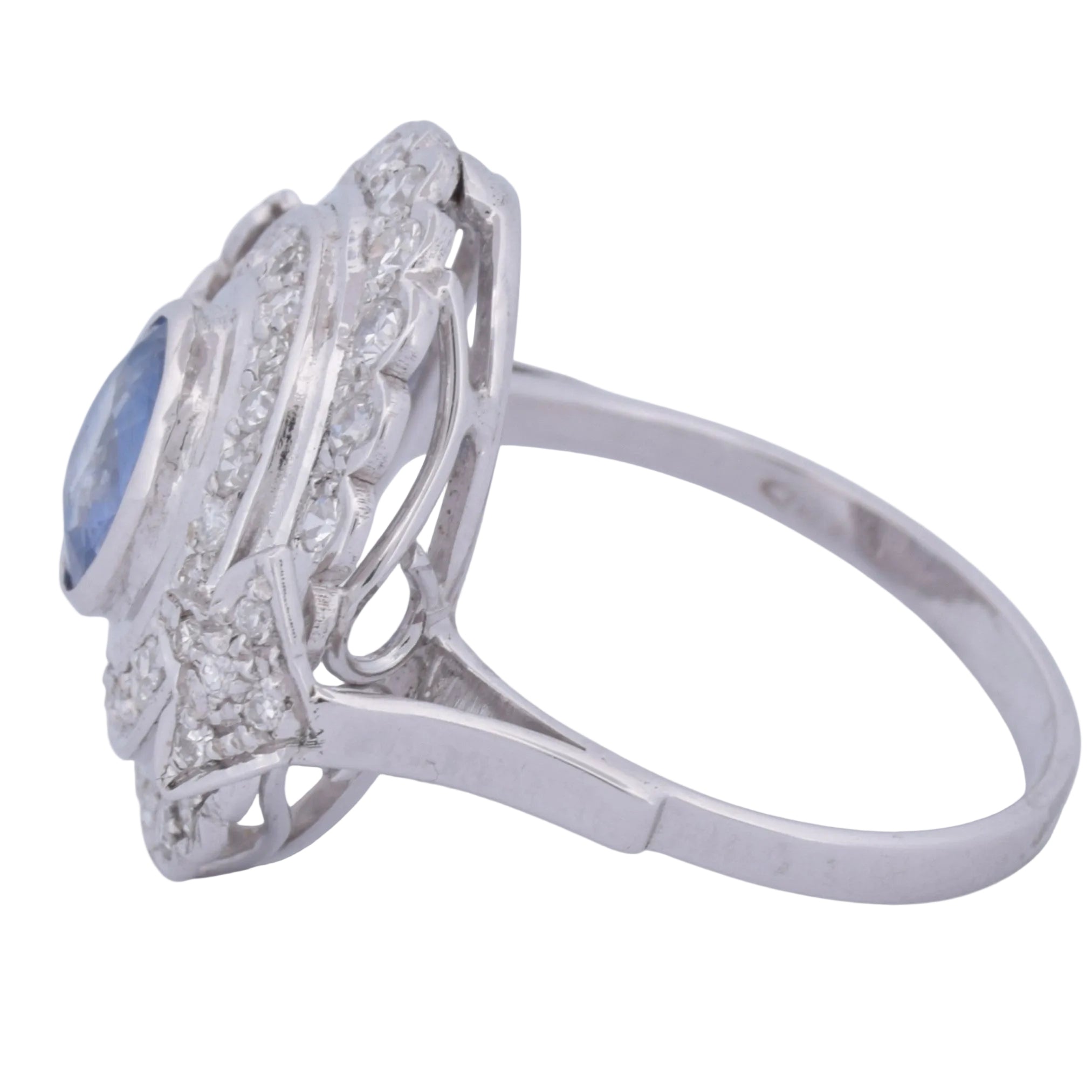 Ring Surroundings in white gold, sapphire and diamonds