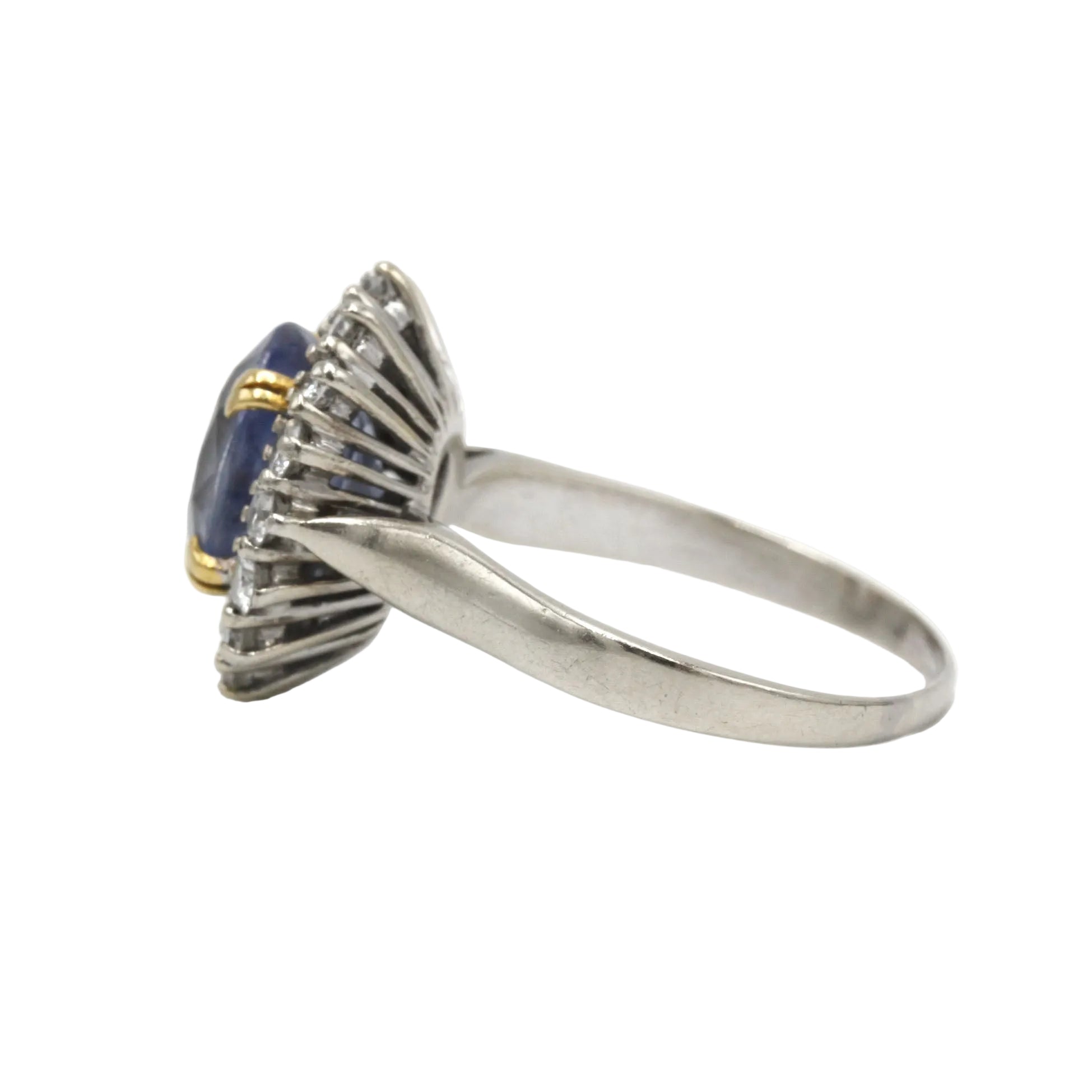 Bague Marguerite en or blanc, or jaune, saphir et diamants