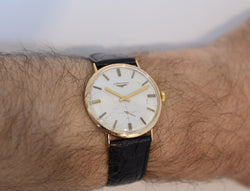 Longines "Classic Man", Calibre mécanique 420, or jaune 18 carats 750/000, Circa 1968