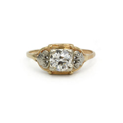 Bague solitaire en ors de couleurs et diamant