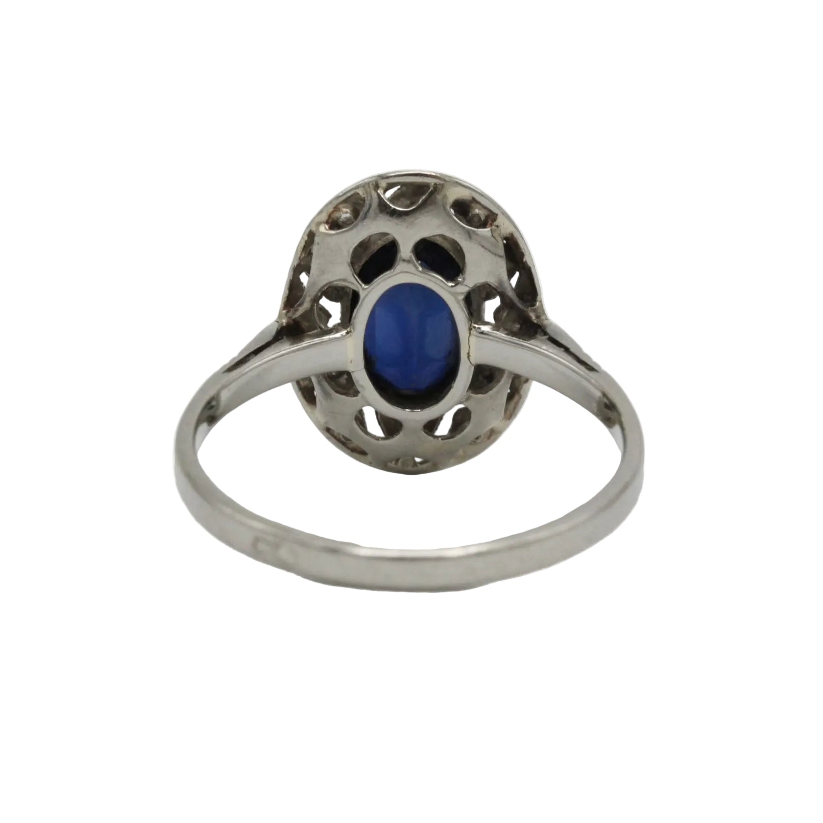 Bague Entourage en or blanc, platine, saphir et diamants