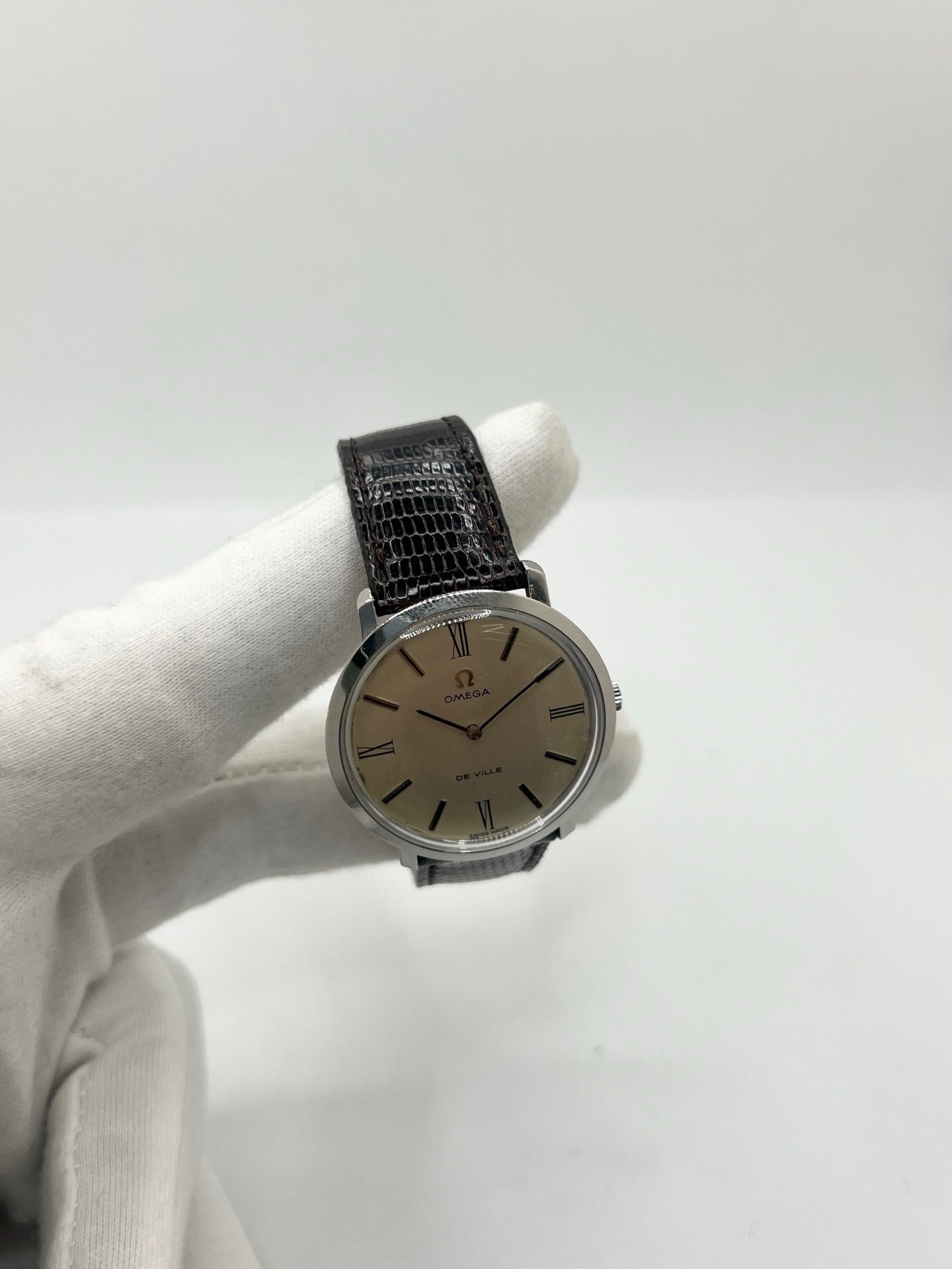 Montre OMEGA De Ville en acier et cuir