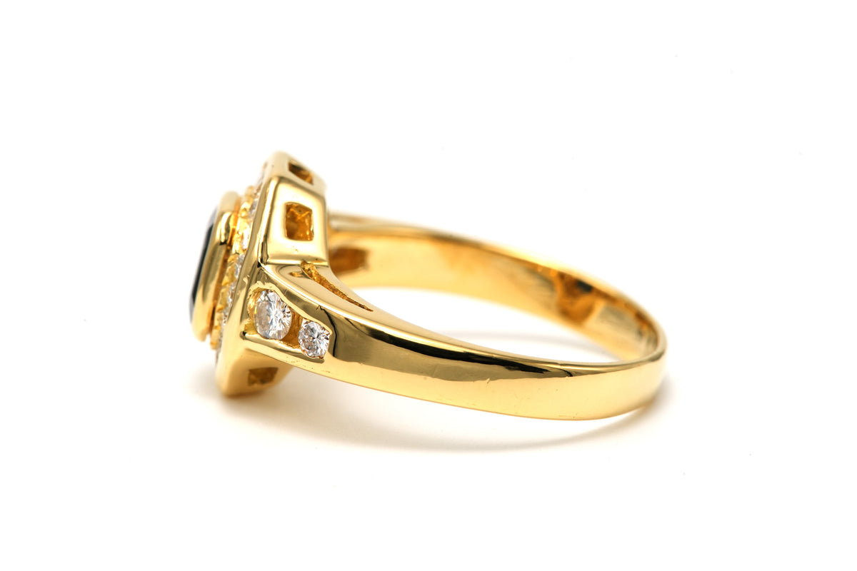 Bague Entourage en or jaune, saphir et diamants