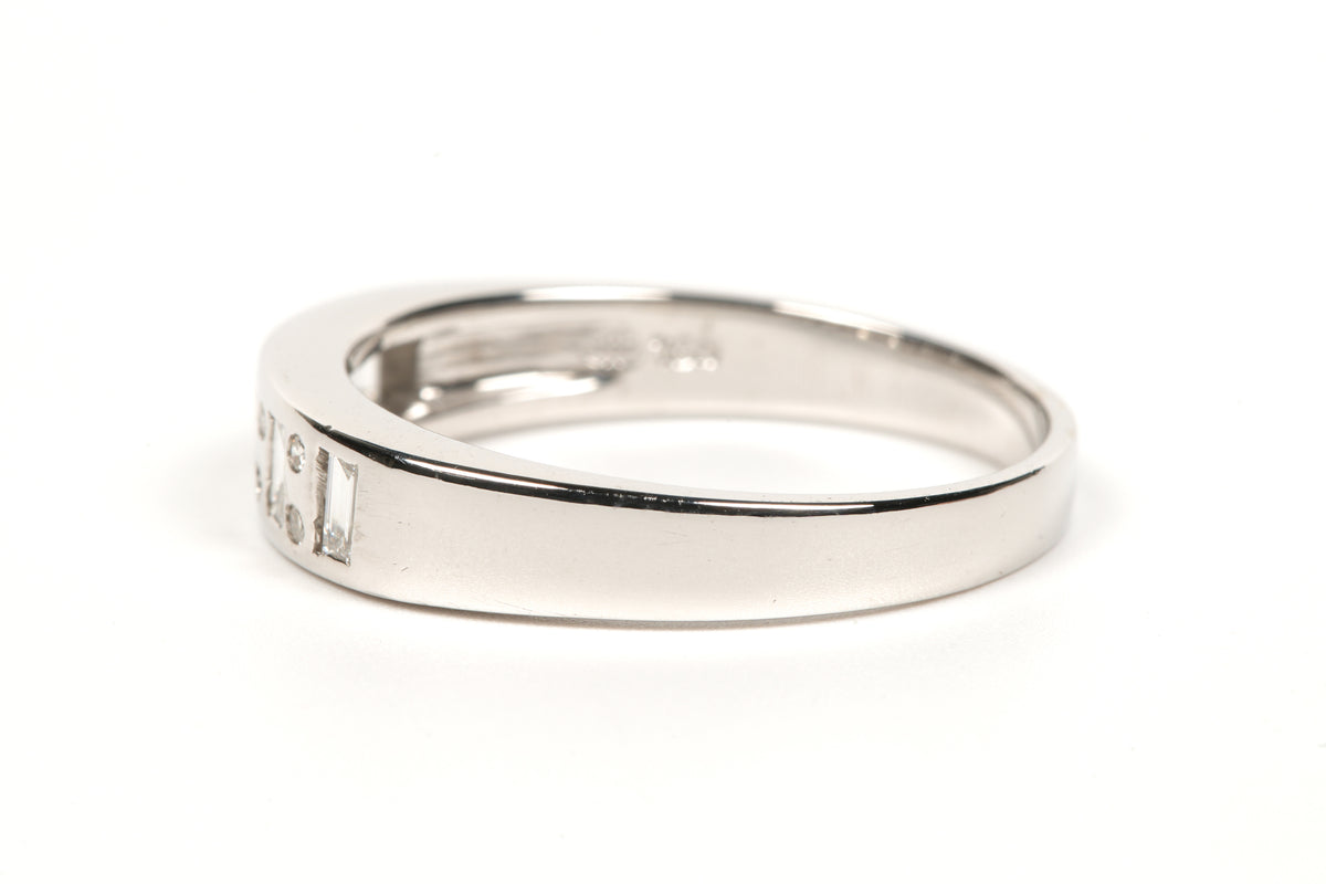Bague Alliance en or blanc et diamants