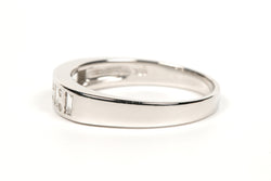 Bague Alliance en or blanc et diamants