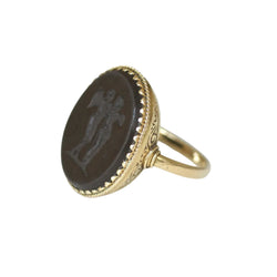 Bague Chevalière en or jaune et jaspe