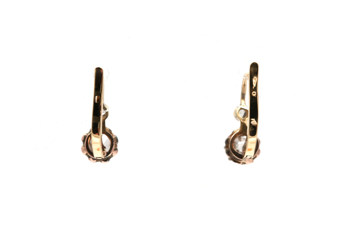Boucles d'oreilles Dormeuses en or jaune et diamants