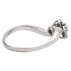 Bague Marguerite en or blanc et diamants