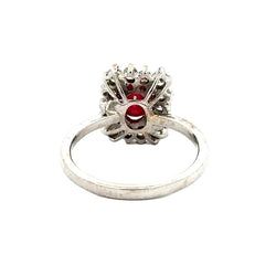 Bague Entourage en or blanc, rubis et diamants