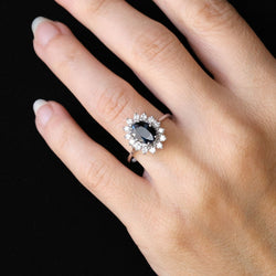 Bague Marguerite en or blanc, saphir et diamants