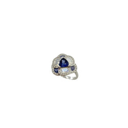 Bague Entourage ISABELLE LANGLOIS "Flora Pensée" en or blanc, pierres de lune, iolites et diamants