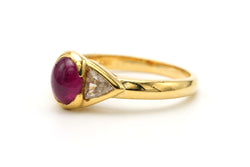 Bague Trilogie en or jaune, rubis et diamants