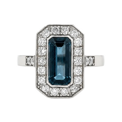Bague Entourage en or blanc, topaze et diamants