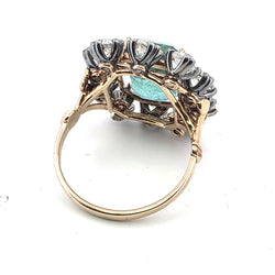 Bague Entourage en or jaune, émeraude et diamants