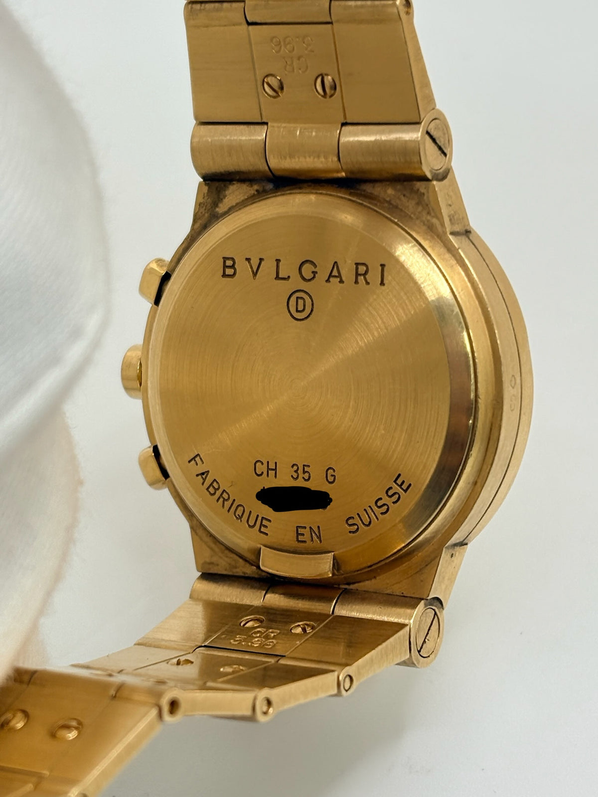 Montre BULGARI "Diagono" en or jaune