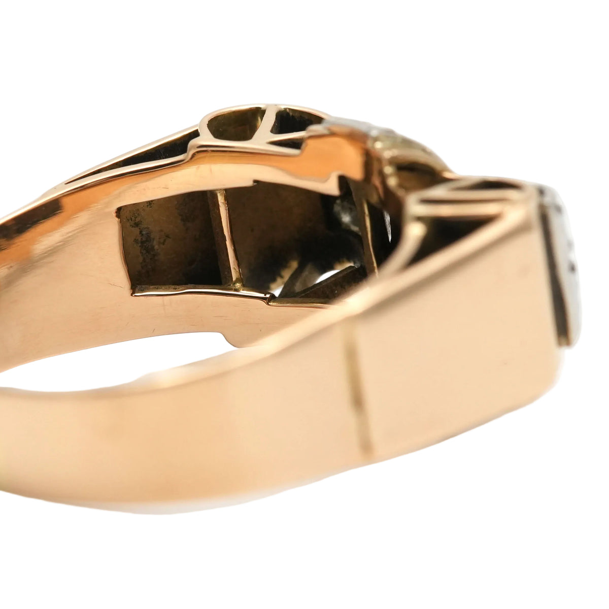 Bague Tank en or jaune et diamants