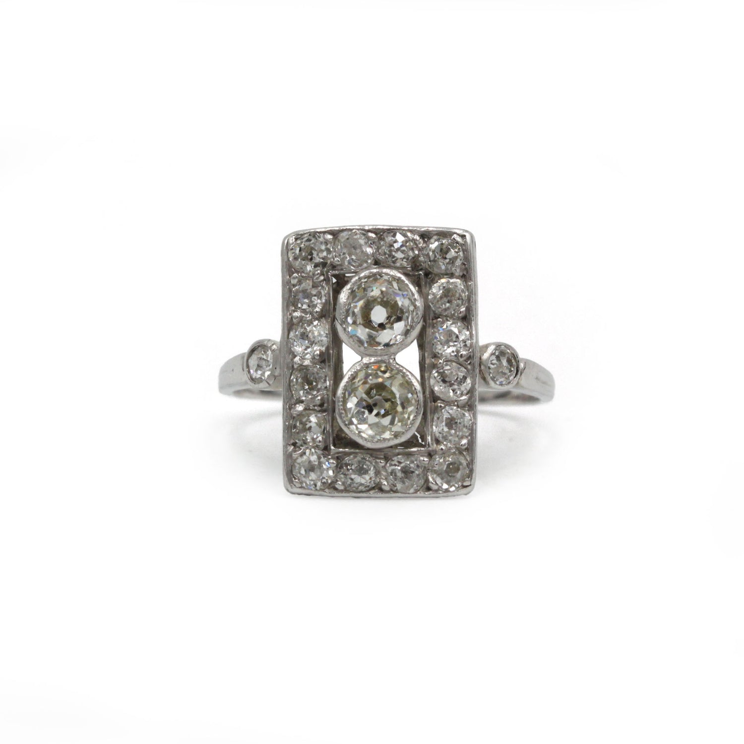 Bague Entourage en or blanc et diamants