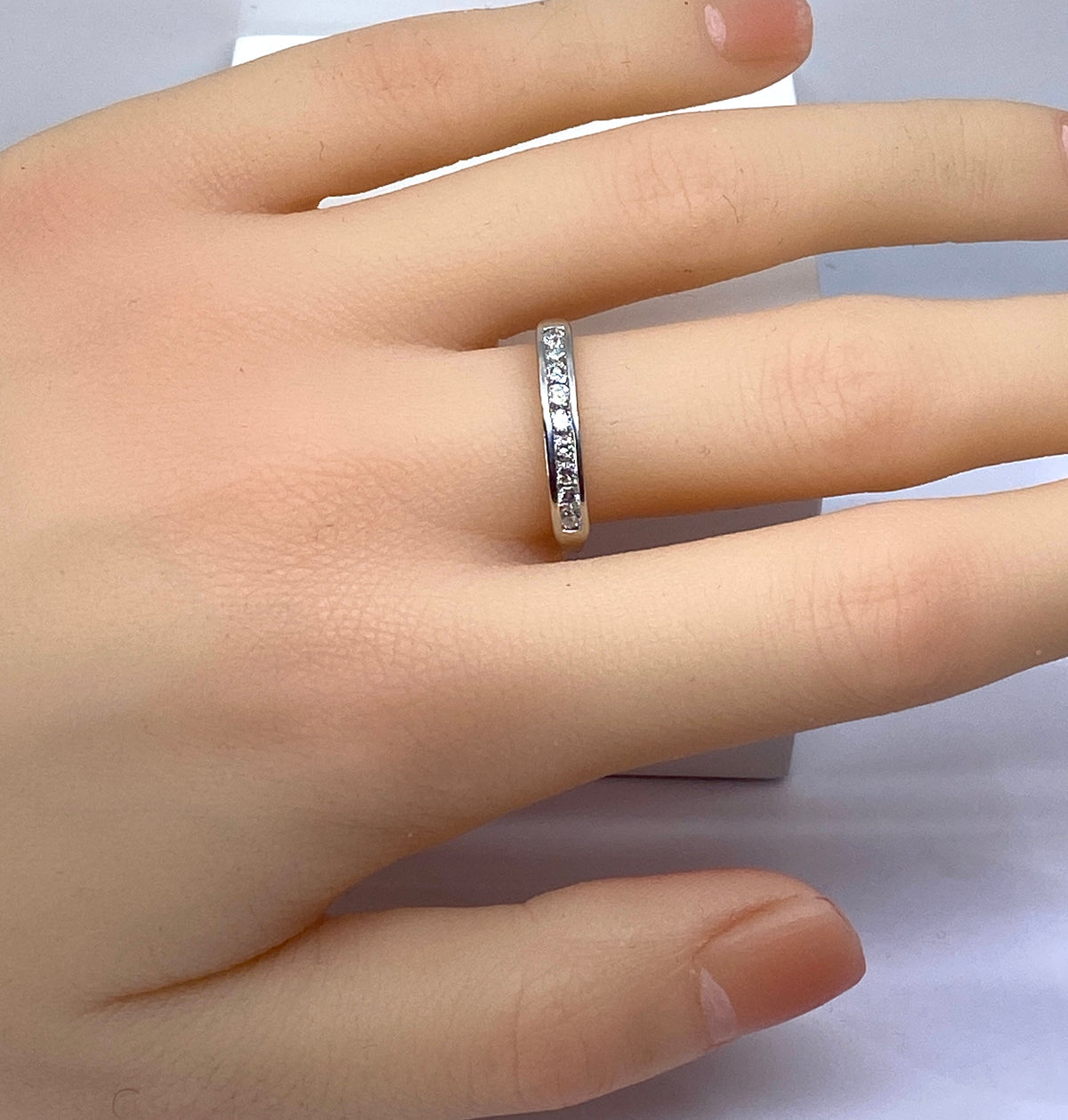 Bague Alliance en or blanc  et Diamants