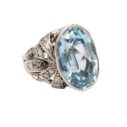 Bague Cocktail en or blanc, platine, spinelle et diamants