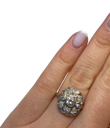 Bague Entourage en platine et diamants