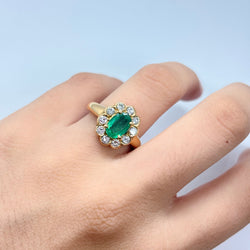 Bague Marguerite en or jaune, émeraude et diamants