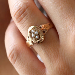 Bague en or rose et perles