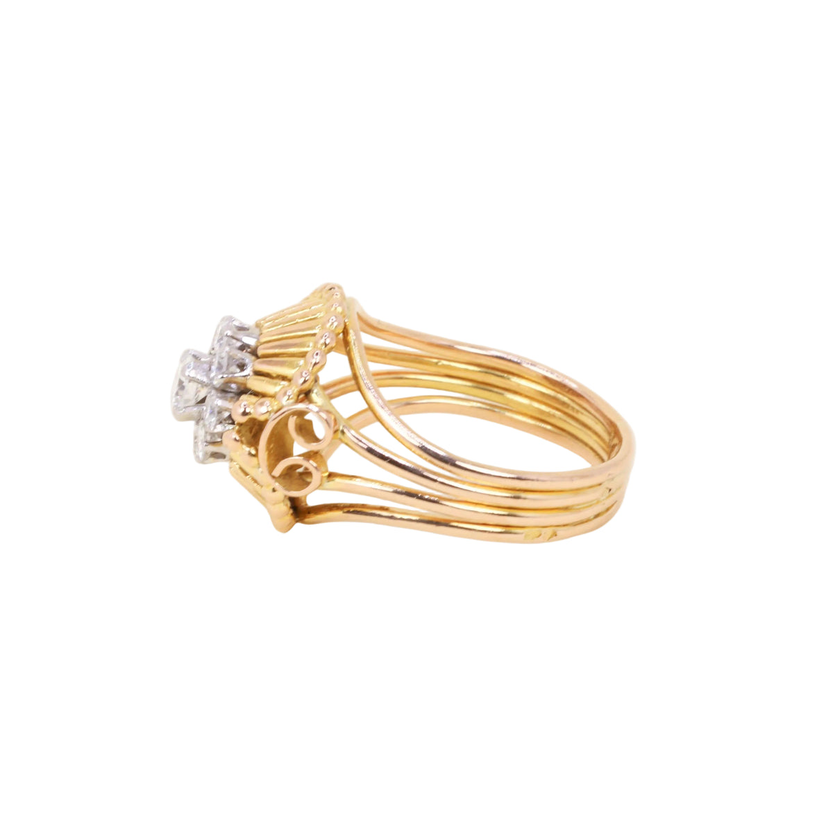 Bague Dôme en or jaune, platine et diamants
