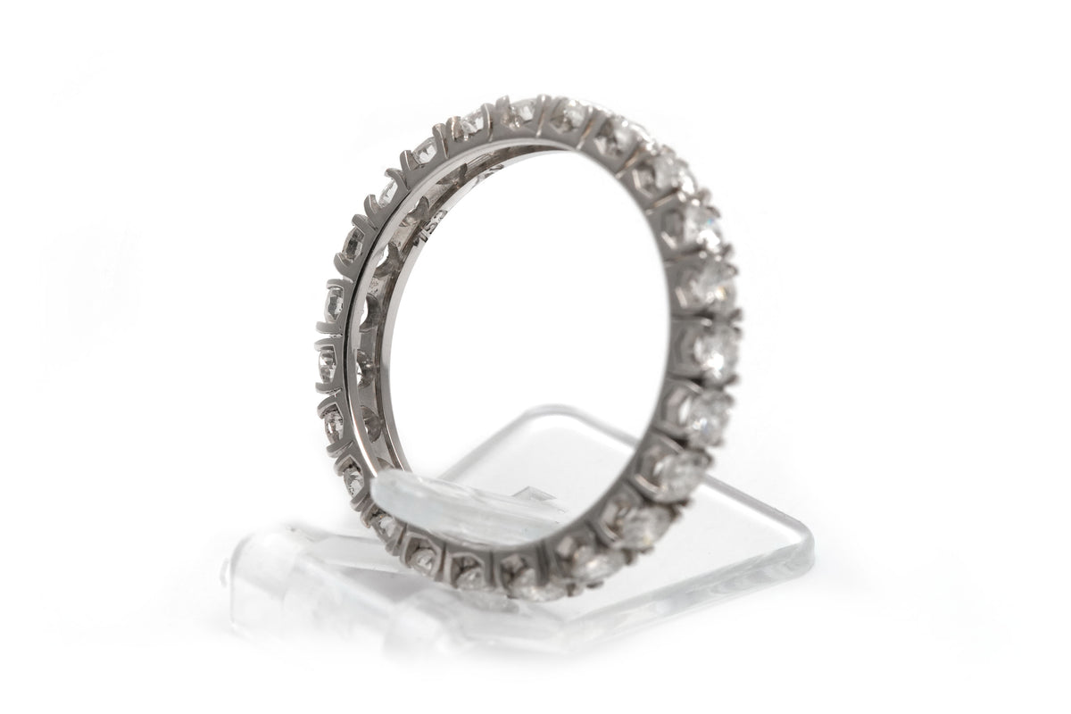 Bague Alliance en or blanc et diamants
