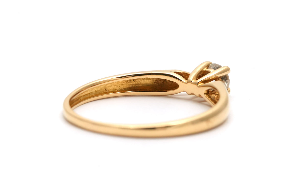 Bague Solitaire en or jaune et diamant