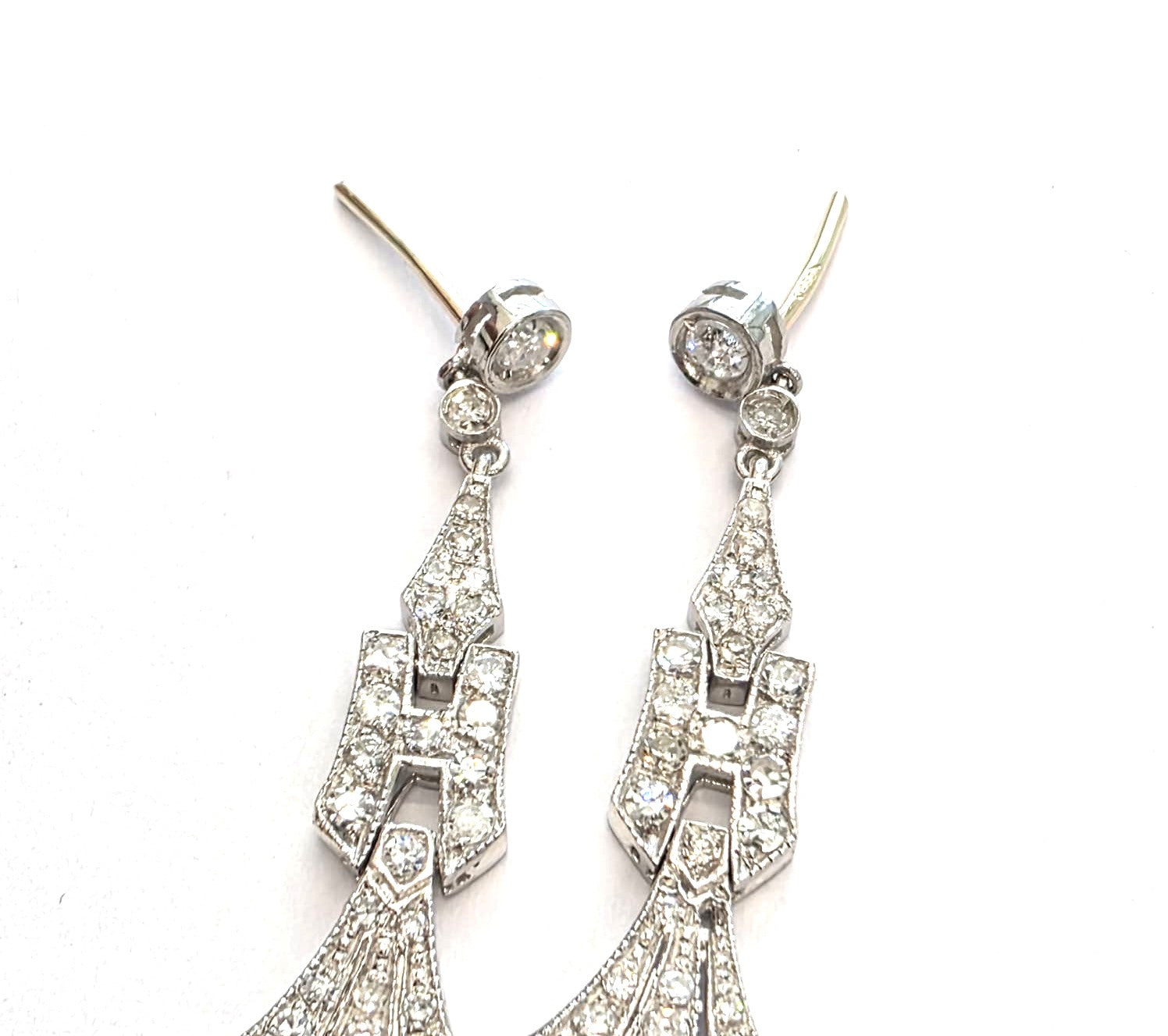 Boucles d'oreilles Pendantes en platine, saphirs et diamants