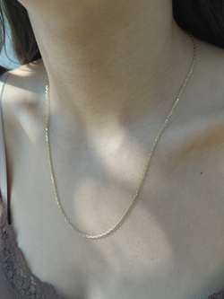 Chaîne en or jaune maille Forçat