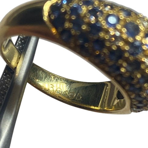 Bague Jonc POIRAY en or jaune, saphirs et diamants