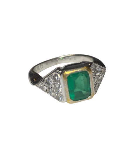 Bague en or blanc, or jaune, émeraude et diamants