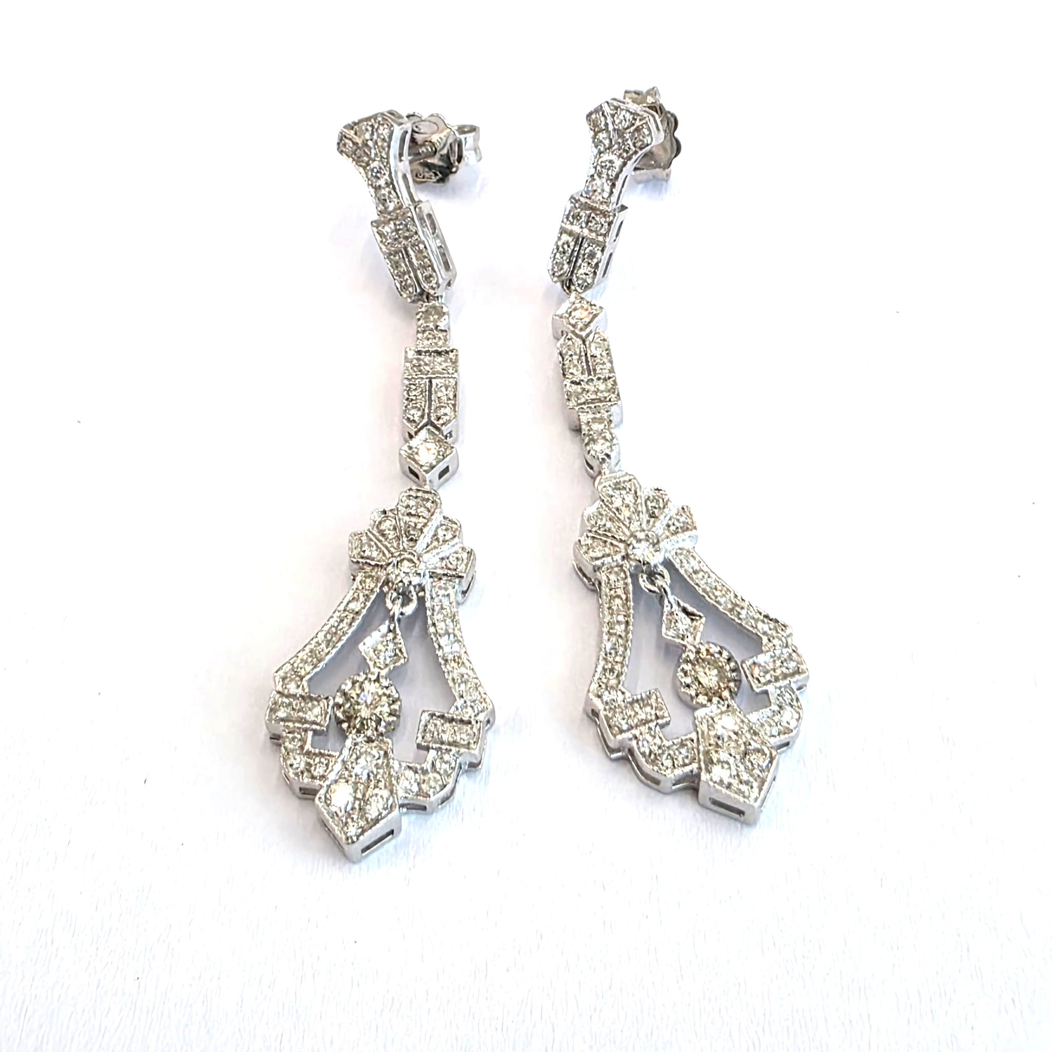 Boucles d'oreilles Pendantes en or blanc et diamants