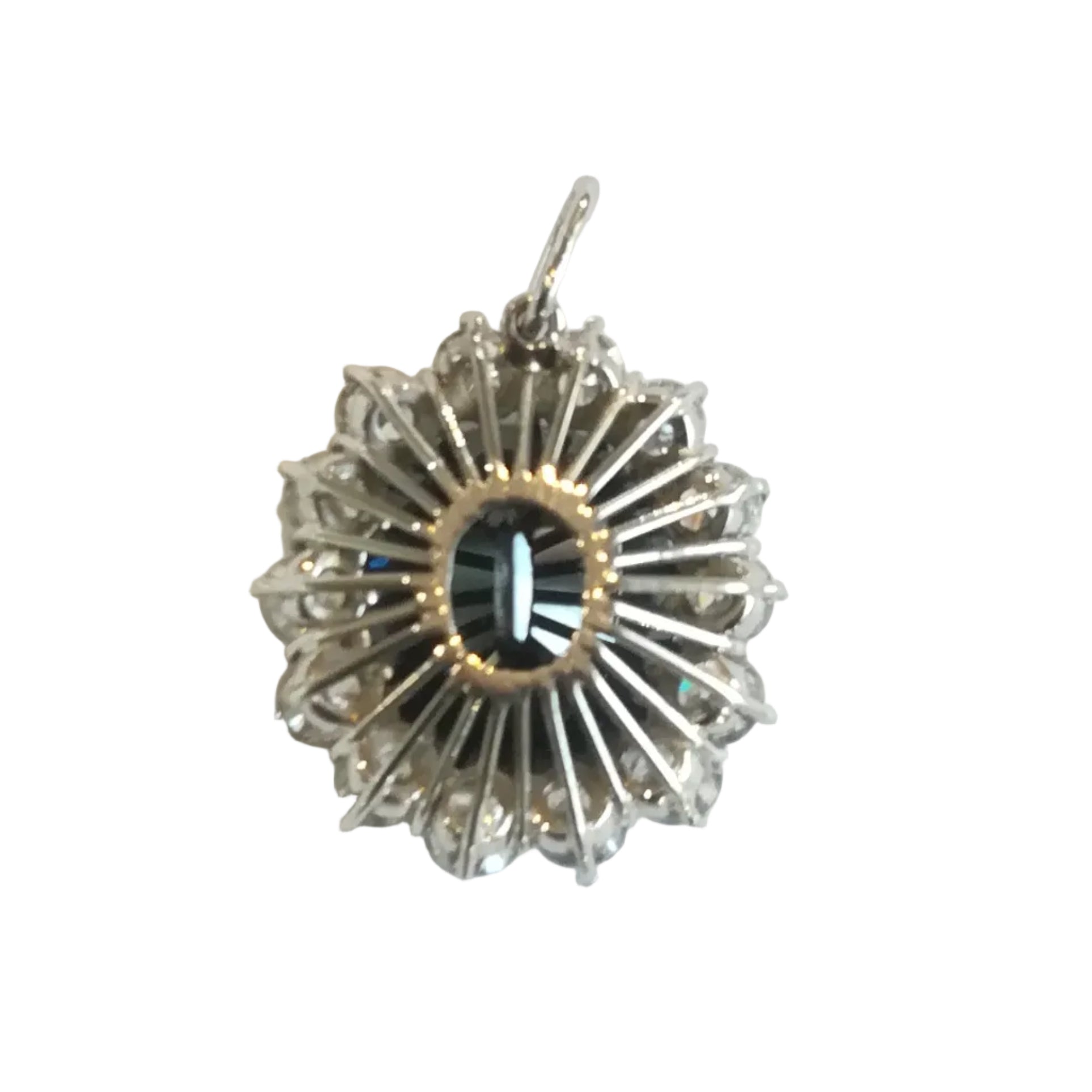Pendentif en or blanc, saphir et diamants