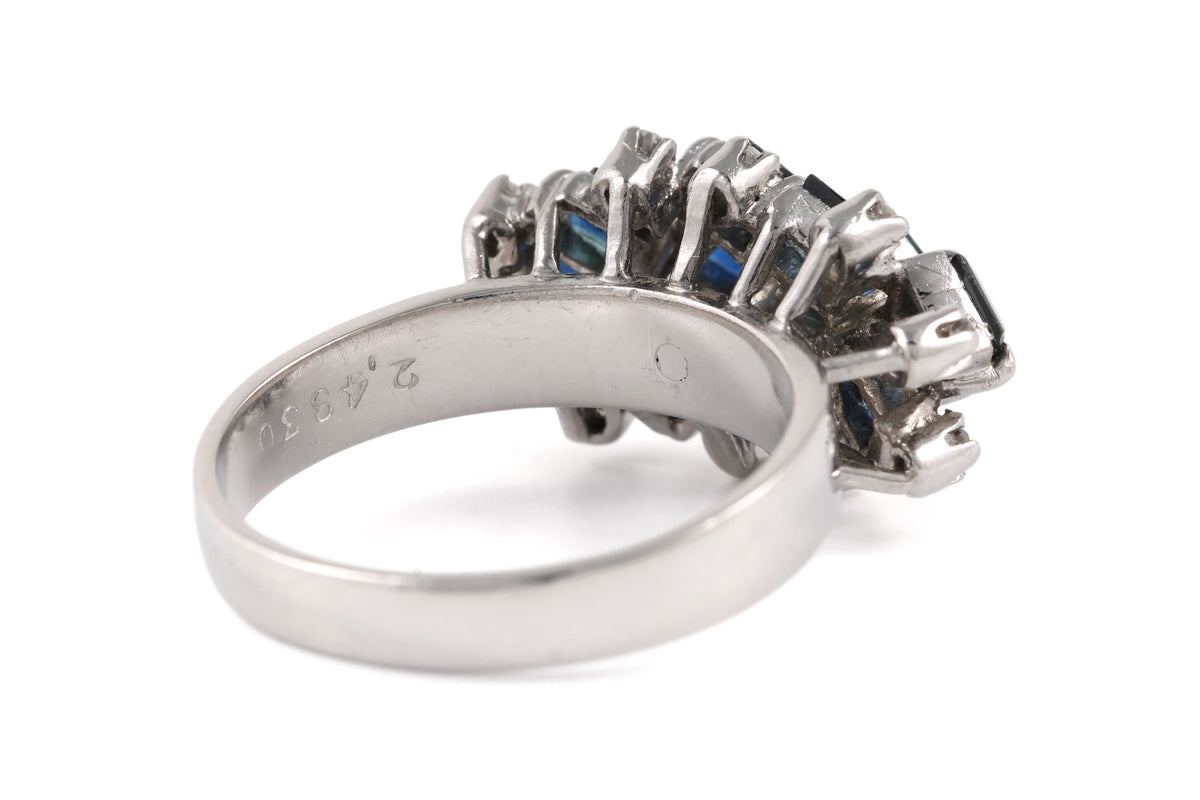 Bague en or blanc, saphirs et diamants