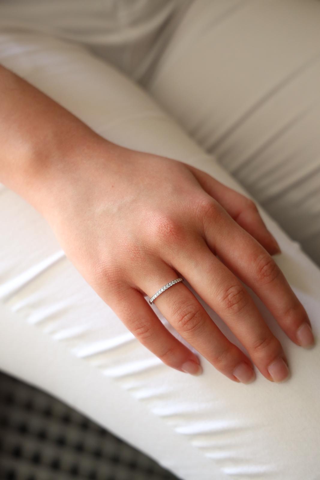 Bague Demi alliance Or blanc Diamant