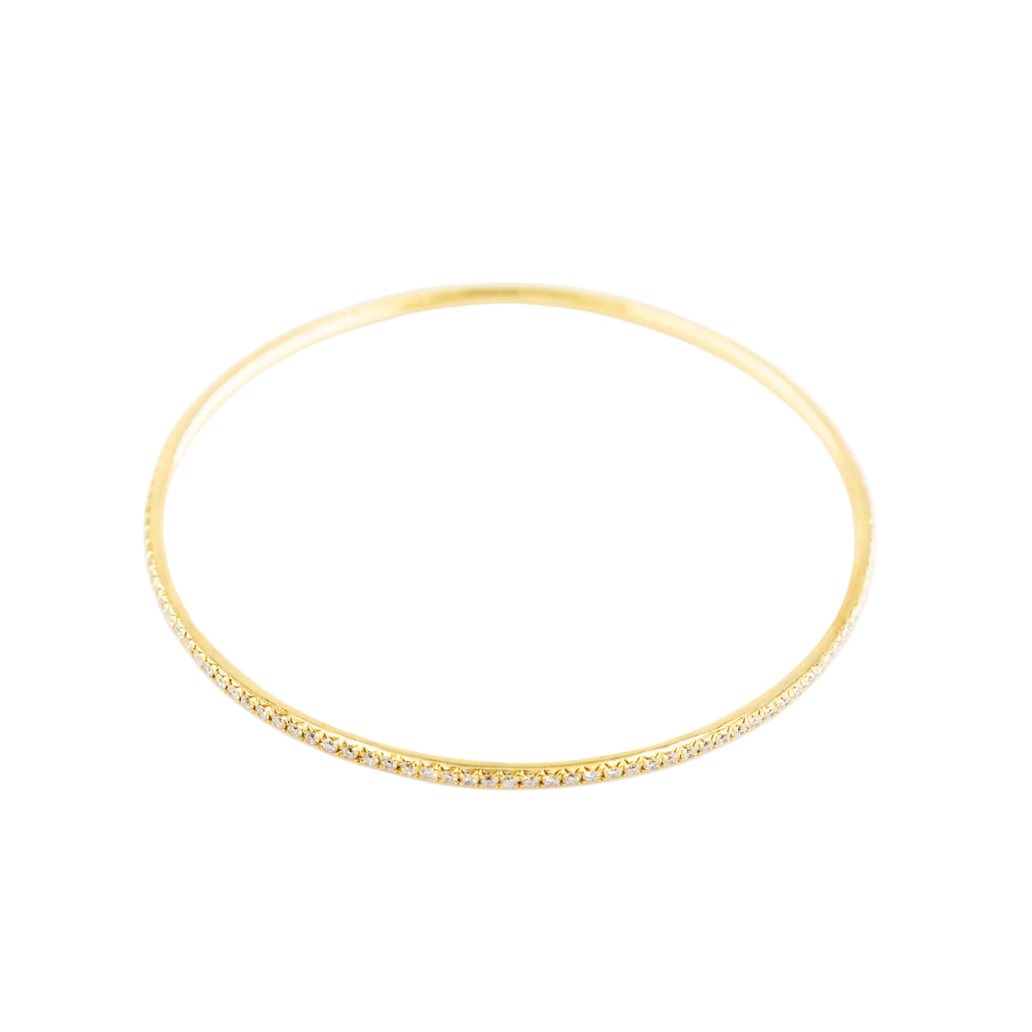 Trois bracelets Joncs en or blanc, or jaune, or rose et diamants
