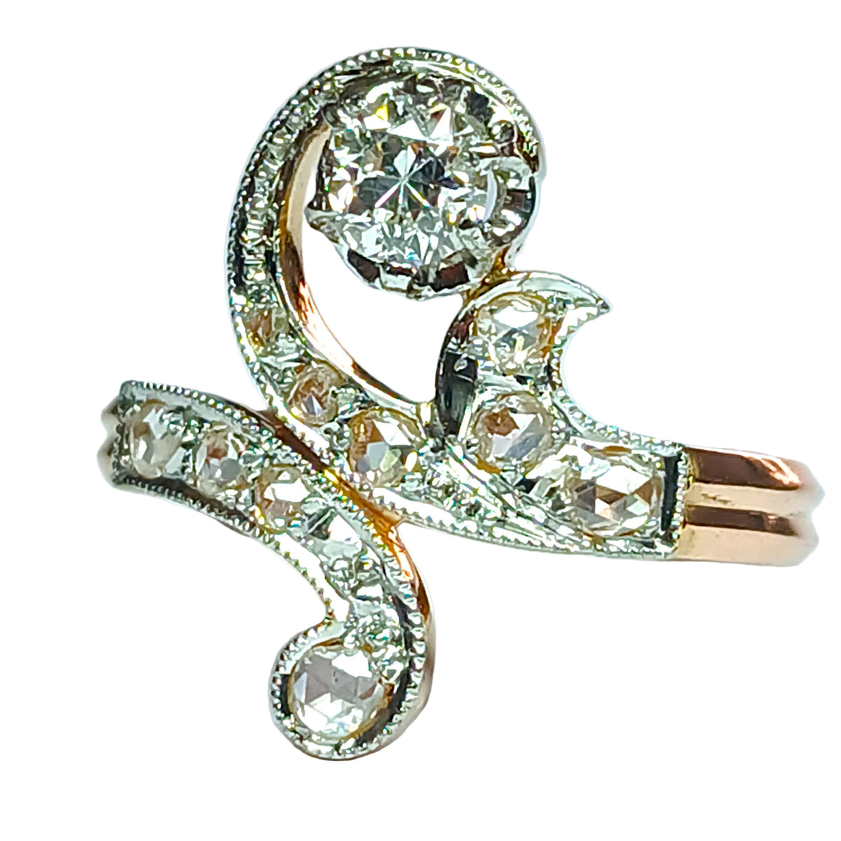 Bague en or blanc, or rose et diamants