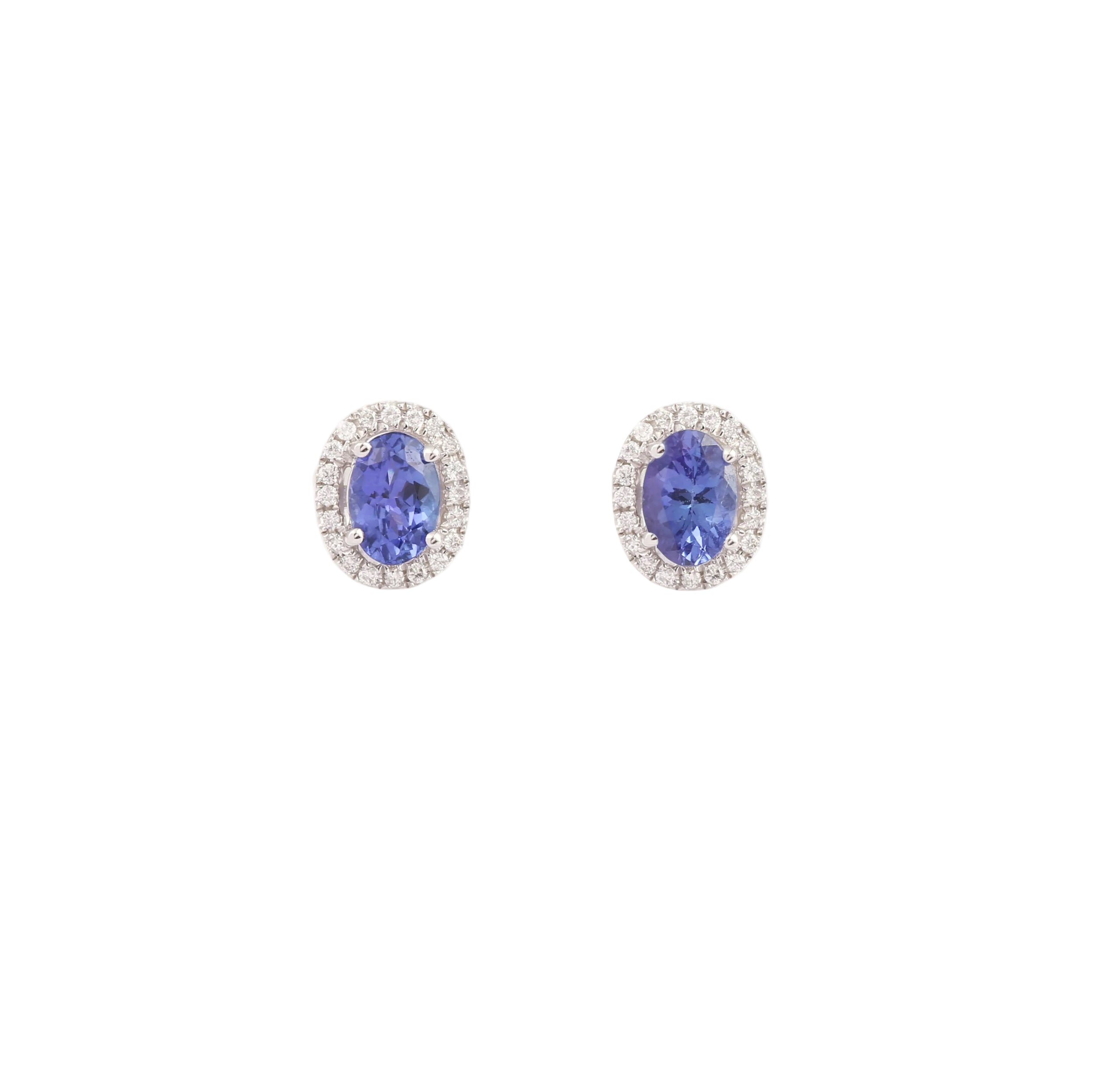 Boucles d'Oreilles Puces en or blanc, tanzanites, et diamants