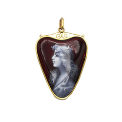 Pendentif en or jaune et émail